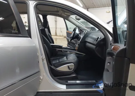 2009 Mercedes-Benz Ml 350 4Matic z USA, uszkodzony, nr VIN 4JGBB86EX9A473377